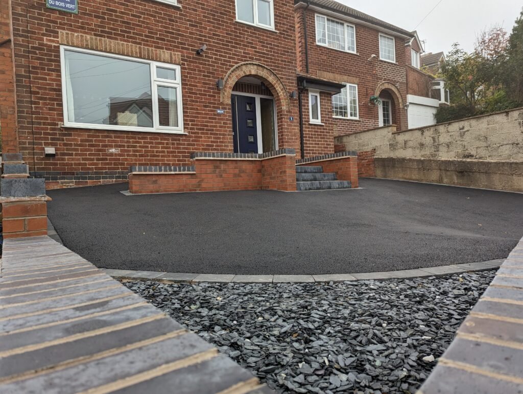 pxl 20221114 111004587 Driveway Nottingham